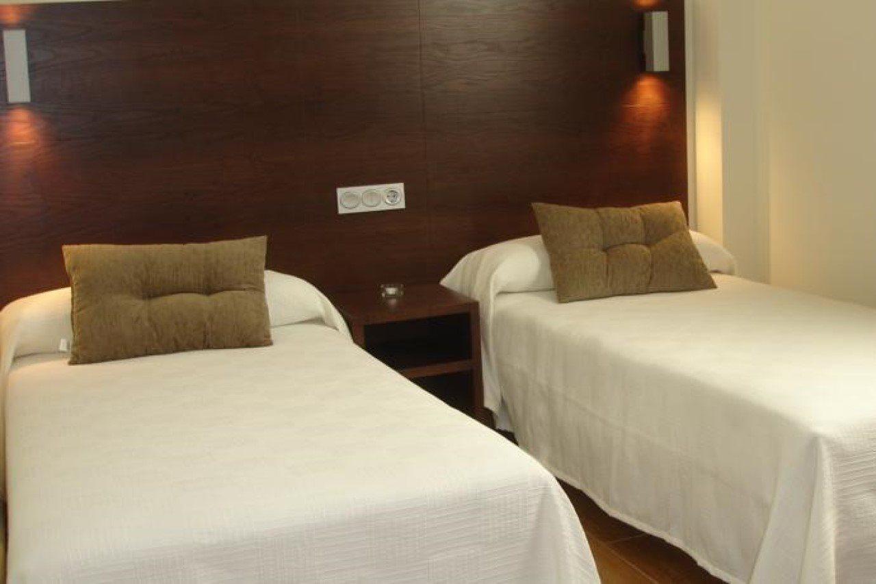 Hotel Rural Arroyo La Plata By Bossh Hotels Jerez De Los Caballeros Exterior photo