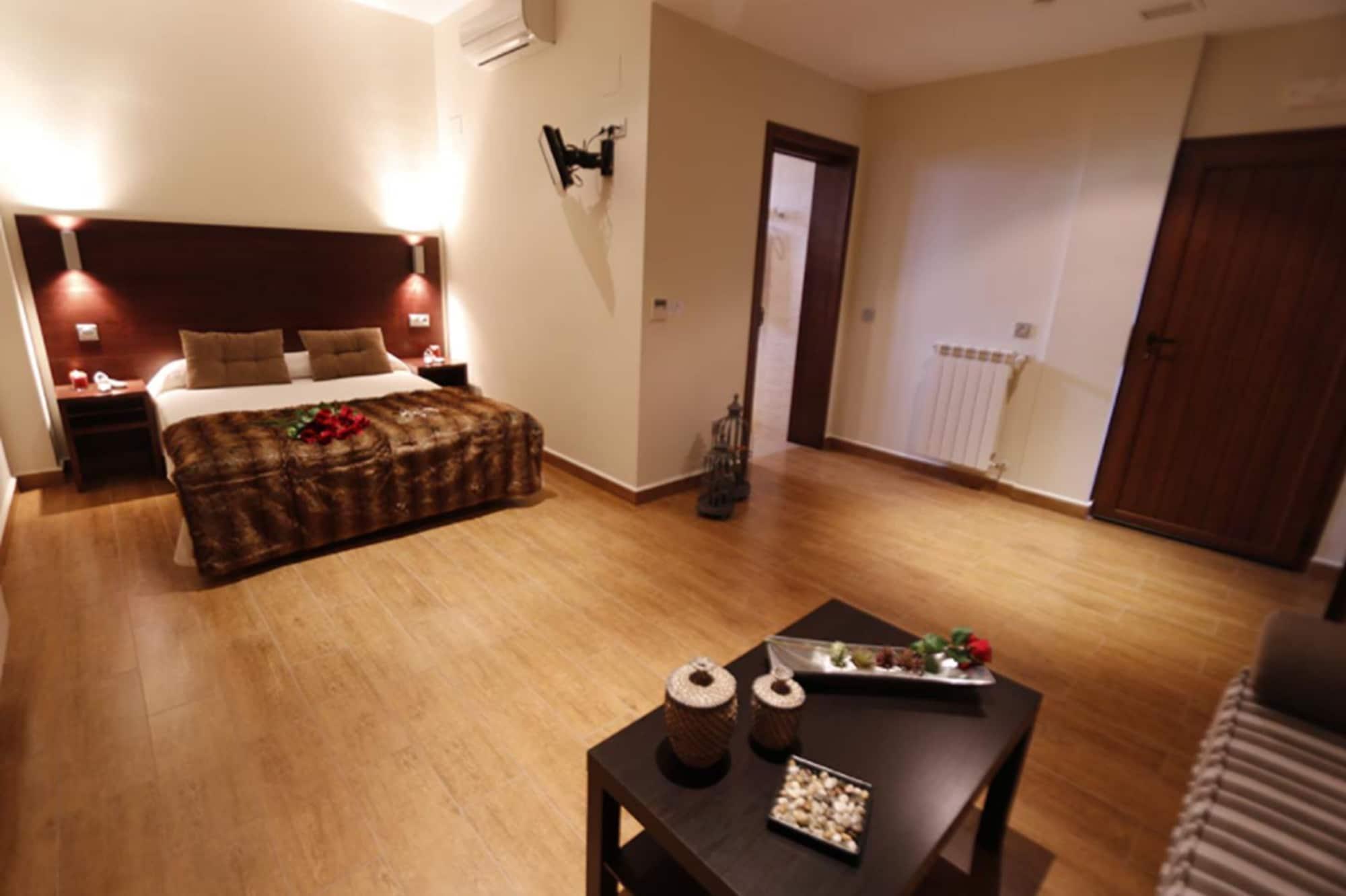 Hotel Rural Arroyo La Plata By Bossh Hotels Jerez De Los Caballeros Exterior photo