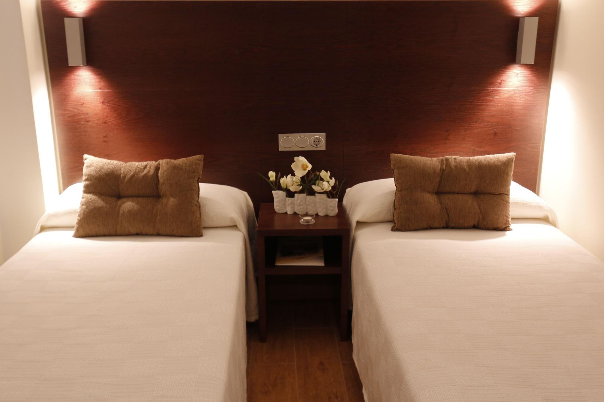 Hotel Rural Arroyo La Plata By Bossh Hotels Jerez De Los Caballeros Exterior photo