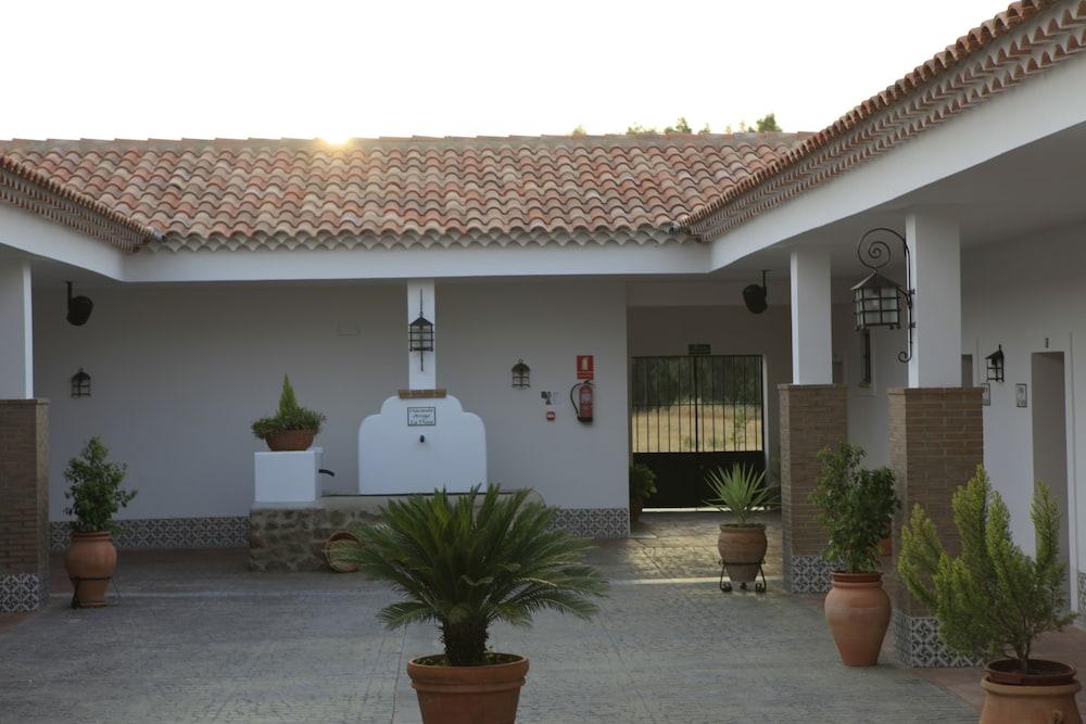 Hotel Rural Arroyo La Plata By Bossh Hotels Jerez De Los Caballeros Exterior photo